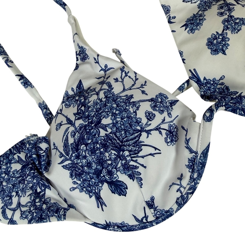 NWT BERLOOK Bikini, Floral Collection Classic Toile Blue and White, Size S/M - Picture 4 of 11